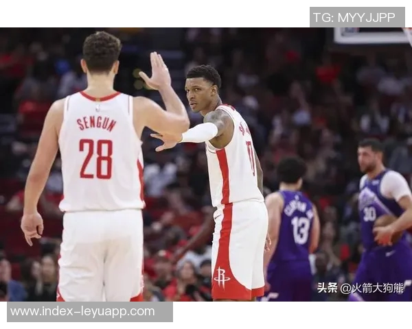 火箭本赛季场均1278分领跑联盟热火76人紧随其后争夺季后赛席位