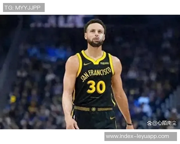 克莱崇拜的4号秀展现多面才华获库里认可非同寻常